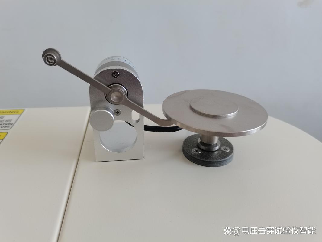 材料检测双保险 解析熔体流动速率与电压击穿试验的必要性
